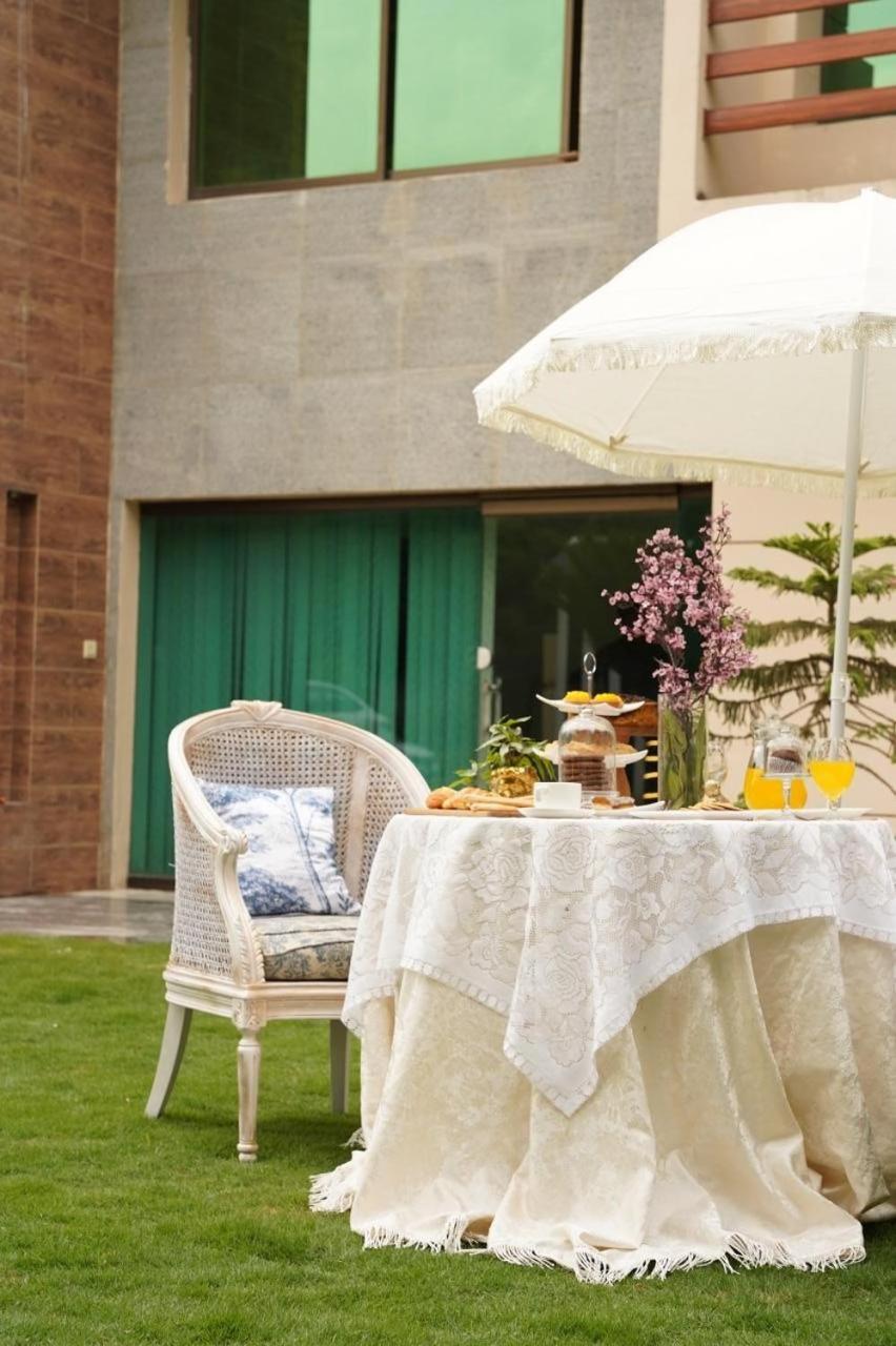 Grace Boutique Hotel Islamabad Exterior photo